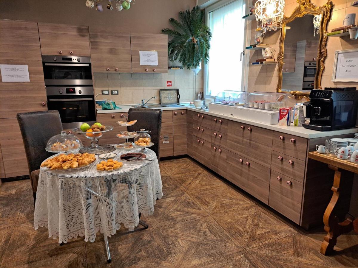 051 Room & Breakfast Boloňa Exteriér fotografie